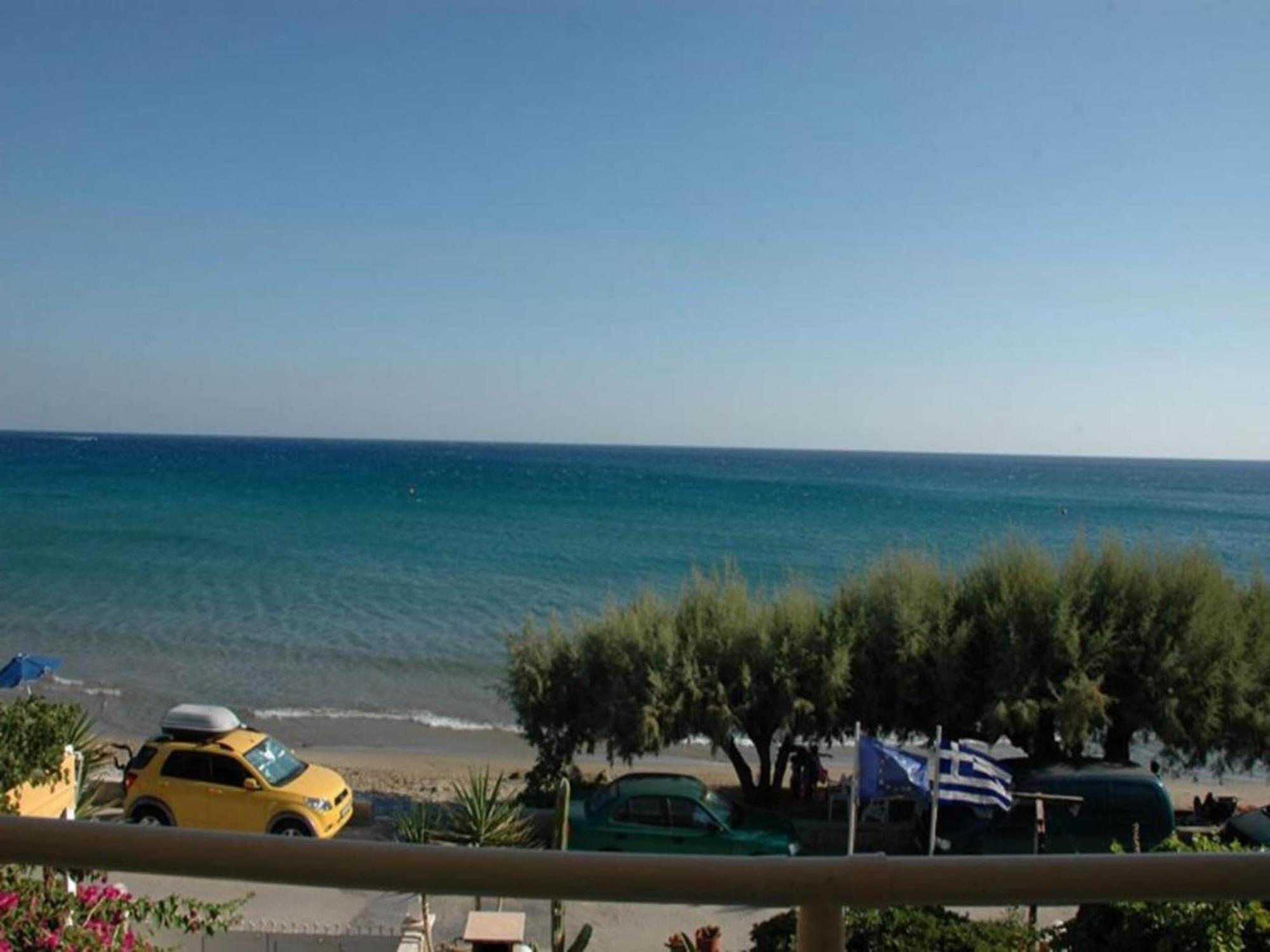 Villa Sprawling Vlilla In Malades Agios Sillas Esterno foto